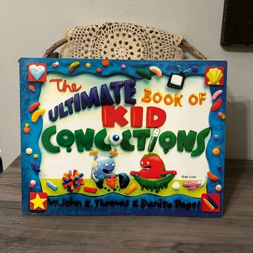 PRE OWNED ULTIMATE BOOK OF KID CONCOCTIONS